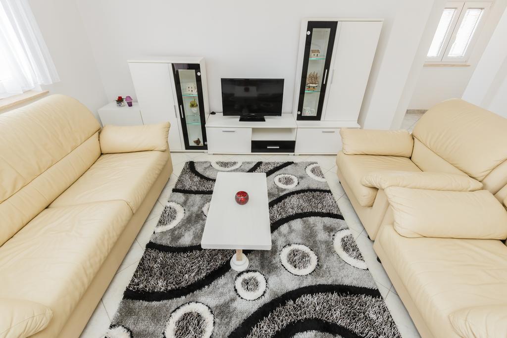 Apartment Anna Kaštela Buitenkant foto
